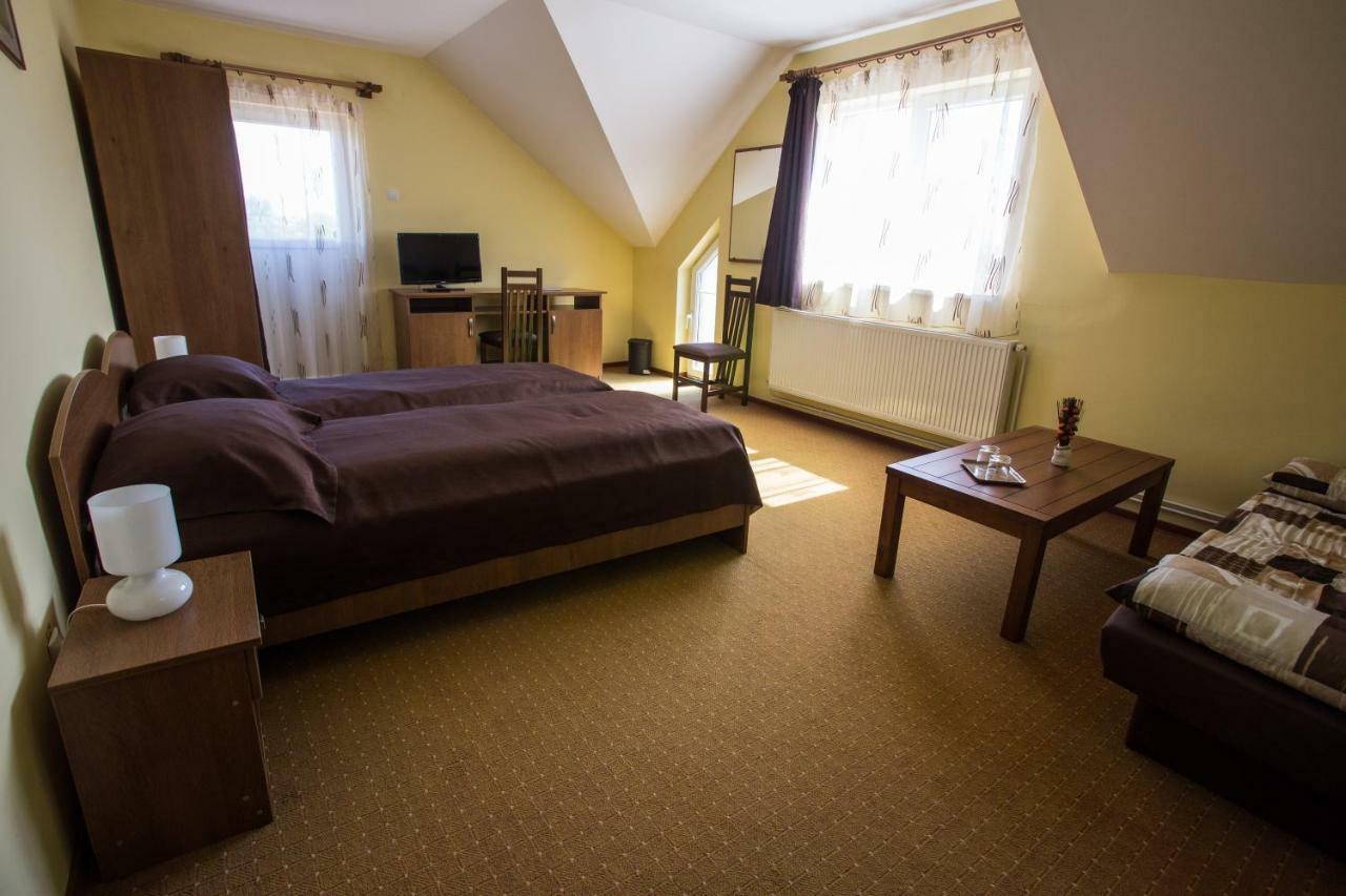 Camere De Inchiriat Hatuica Exteriér fotografie